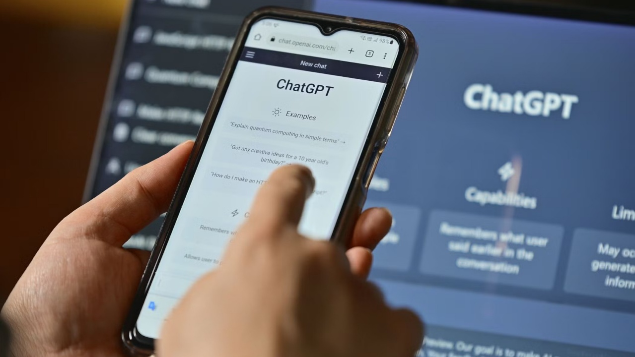 ChatGPT Ads: OpenAI's Bold Step Plan to Monetize 700 Million Users is Underway!